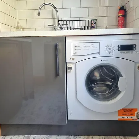 Entire By Centre & Harbourside