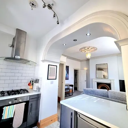 Entire By Centre & Harbourside בריסטול