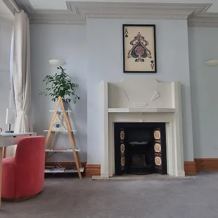 דירה Entire By Centre & Harbourside